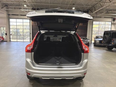 Used 2017 Volvo XC60 T6 Dynamic w/ Climate Package image 14
