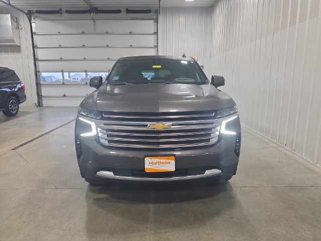 Used 2021 Chevrolet Tahoe High Country w/ Premium Package AWD/4WD image 3