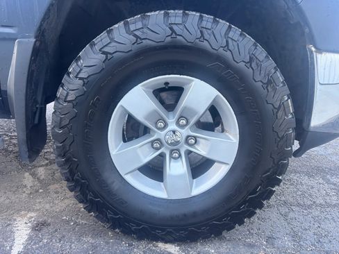 Used 2017 RAM 1500 ST w/ SXT Appearance Group AWD/4WD image 11