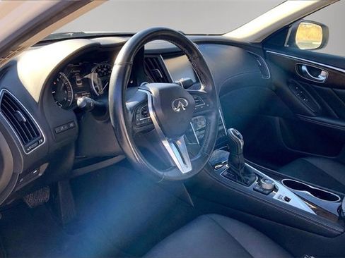 Used 2018 INFINITI Q50 Luxe w/ Essential Package (3.0T Luxe) image 11