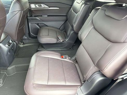 New 2026 Ford Explorer Platinum RWD image 24