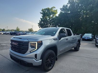 Used 2024 GMC Sierra 1500 Pro w/ Graphite Edition