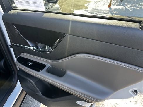 Certified 2025 Lincoln Corsair Reserve w/ Jet Appearance Package image 40