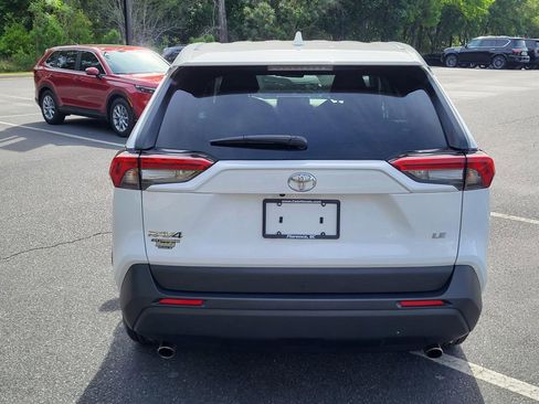 Used 2025 Toyota RAV4 LE FWD image 3