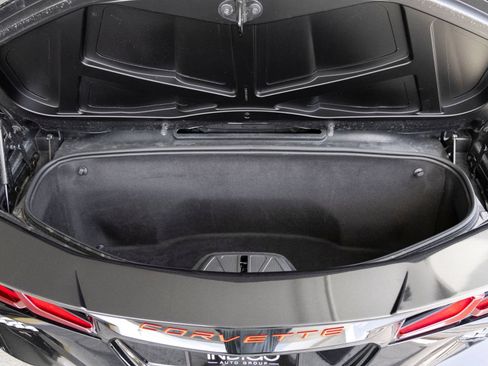 Used 2023 Chevrolet Corvette Stingray Premium Conv w/ Z51 Performance Package RWD image 18