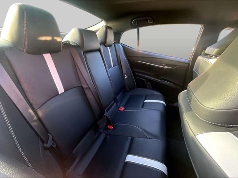 Used 2025 Toyota Camry SE FWD image 19