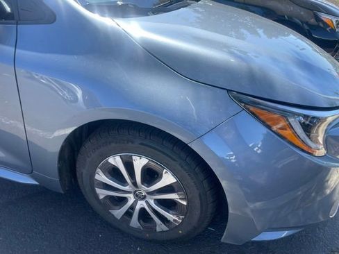 Used 2022 Toyota Corolla LE FWD image 15