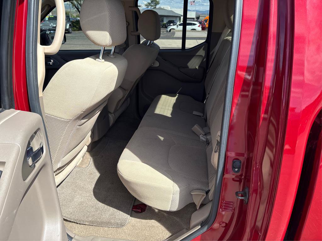 Used 2009 Nissan Frontier SE w/ SE Value Truck Pkg RWD image 9