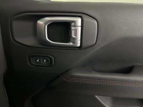 Used 2022 Jeep Wrangler Unlimited Rubicon w/ Cold Weather Group image 60