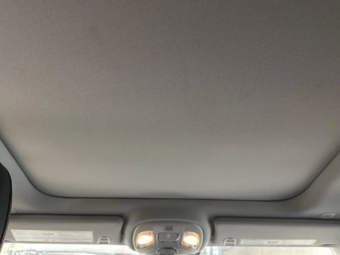 Used 2021 Jeep Compass Limited w/ Sun and Sound Group image 31