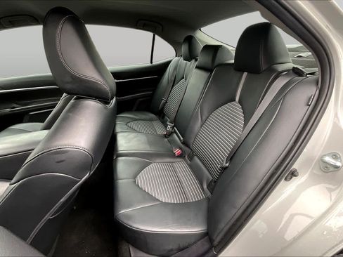 Used 2023 Toyota Camry SE FWD image 19