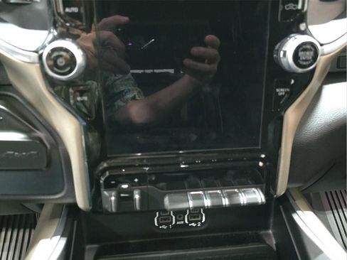 Used 2023 RAM 2500 Laramie image 17