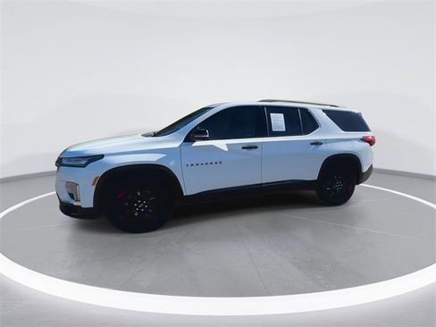 Certified 2023 Chevrolet Traverse Premier w/ Redline Edition image 5
