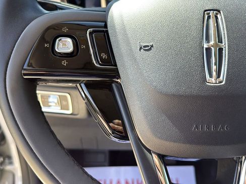 Used 2023 Lincoln Corsair FWD w/ Equipment Group 101A image 17