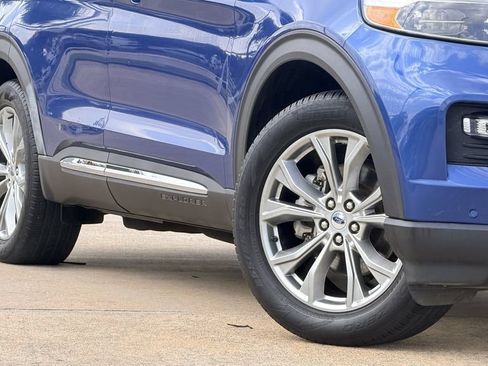 Used 2023 Ford Explorer Limited RWD image 11