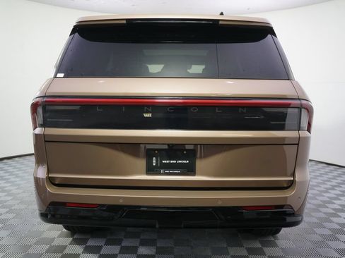 Used 2026 Lincoln Navigator Black Label AWD/4WD image 5