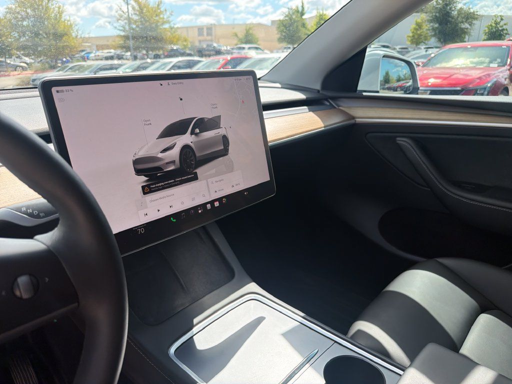 Used 2023 Tesla Model Y Long Range AWD/4WD image 24