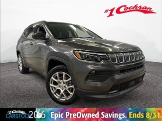 Used 2022 Jeep Compass Latitude w/ Sun and Sound Group AWD/4WD video 1