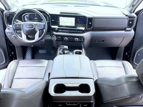 Used 2023 GMC Sierra 1500 SLT w/ SLT Premium Package AWD/4WD image 12