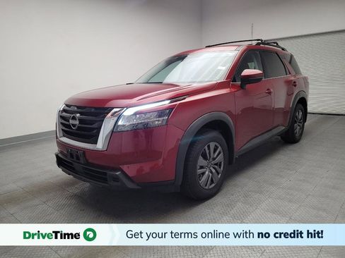 Used 2022 Nissan Pathfinder SV FWD image 1