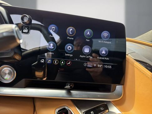 Used 2023 Chevrolet Corvette Stingray Premium Conv w/ Z51 Performance Package RWD image 17