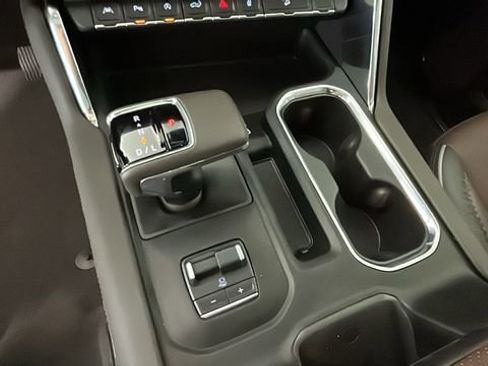 Used 2026 GMC Sierra 1500 Denali AWD/4WD image 22