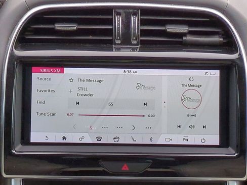 Used 2020 Jaguar XE S image 17