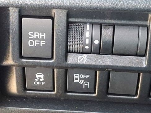 Used 2022 Subaru Impreza 2.0i Limited image 26