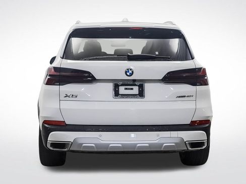 Used 2024 BMW X5 xDrive40i AWD/4WD image 4