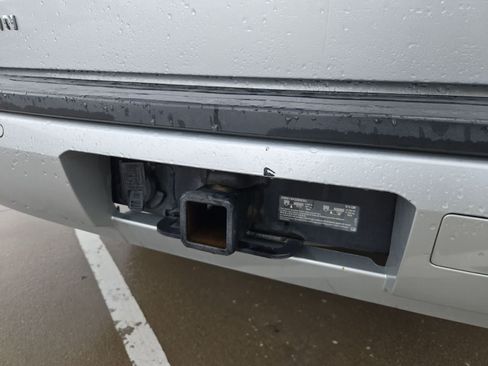 Used 2016 Chevrolet Suburban LT RWD image 32