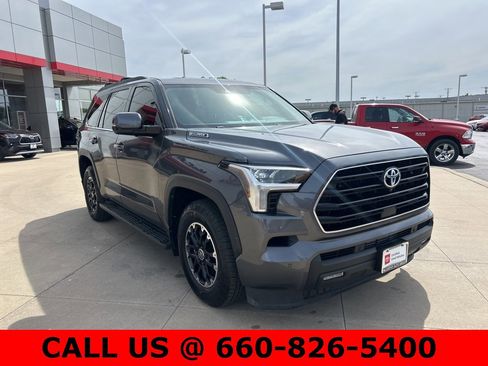 Certified 2023 Toyota Sequoia SR5 image 3