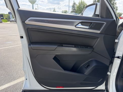 Used 2021 Volkswagen Atlas SE w/ Panoramic Sunroof Package AWD/4WD image 7