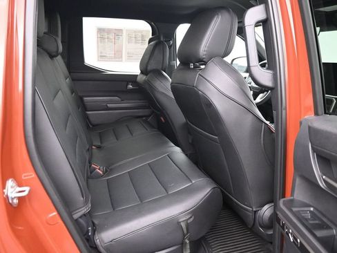 Used 2025 Toyota Tacoma TRD Off-Road AWD/4WD image 13