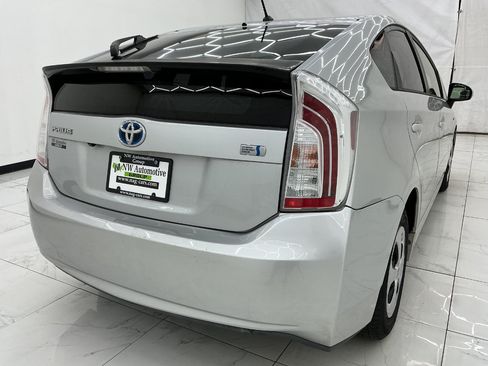 Used 2015 Toyota Prius Two FWD image 8