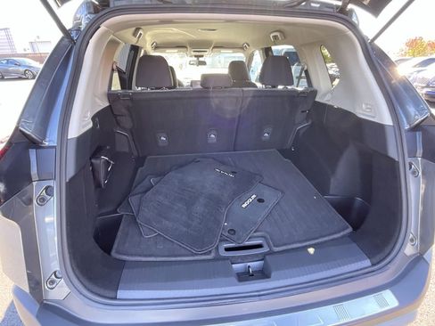 Used 2021 Nissan Rogue SV image 20