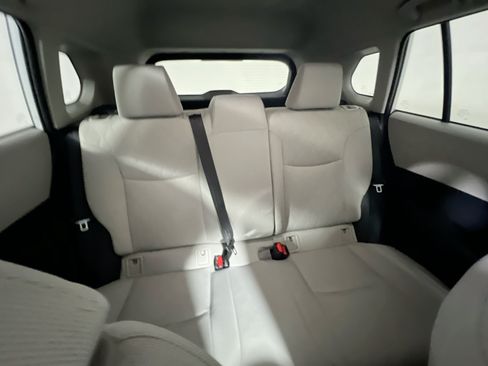 Used 2026 Toyota Corolla Cross L FWD image 31