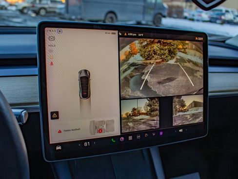 Used 2022 Tesla Model Y Performance image 31