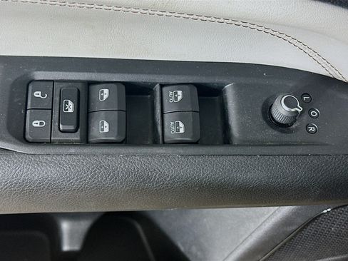 Used 2022 Jeep Compass Limited AWD/4WD image 15