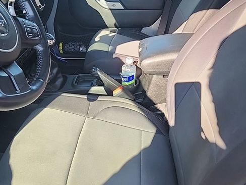 Used 2018 Jeep Wrangler Unlimited Sahara w/ Connectivity Group image 4