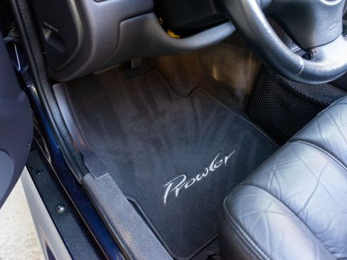 Used 2001 Chrysler Prowler image 23