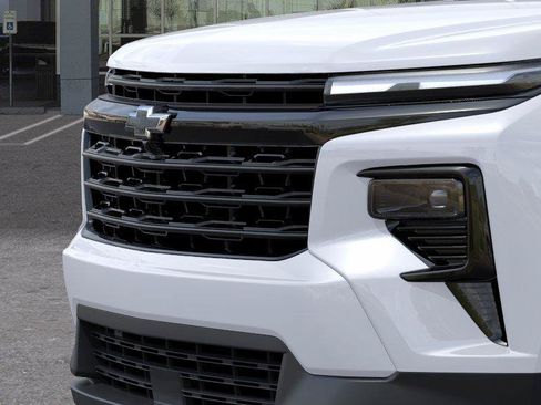 New 2026 Chevrolet Traverse LT w/ Midnight/Sport Edition FWD image 13