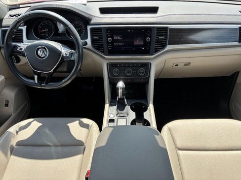 Used 2018 Volkswagen Atlas SE FWD image 14