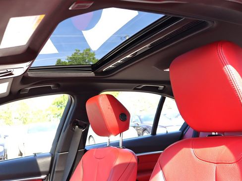 Used 2016 BMW 340i xDrive Sedan image 25