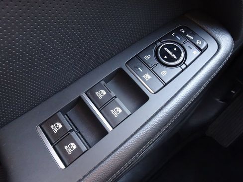 Used 2018 Genesis G80 3.8 AWD/4WD image 15