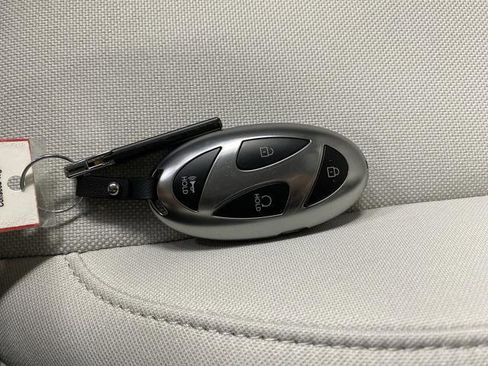 New 2026 Hyundai Santa Fe SE image 25