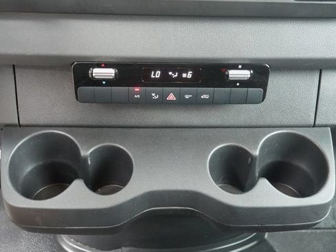 Used 2021 Mercedes-Benz Sprinter 2500 image 17