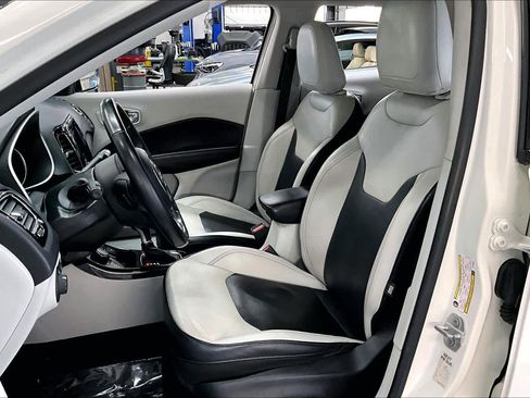 Used 2019 Jeep Compass Limited image 26