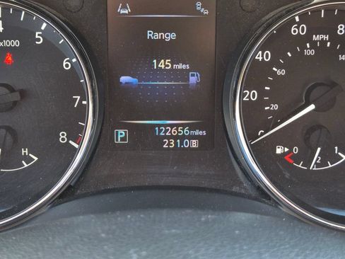 Used 2014 Nissan Rogue SV w/ SV Premium Package AWD/4WD image 25