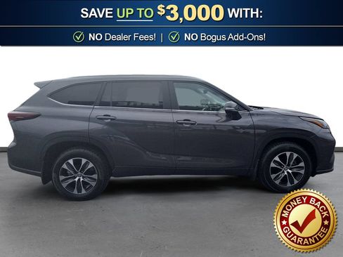 Used 2025 Toyota Highlander XLE AWD/4WD image 8