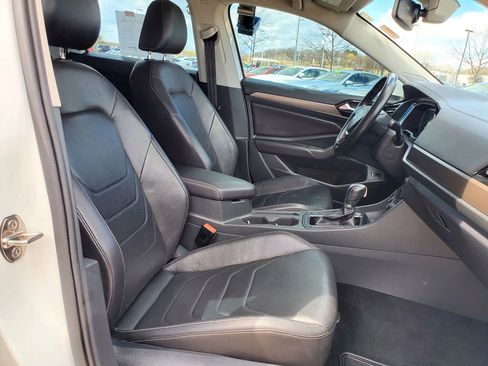 Used 2019 Volkswagen Jetta SEL Premium FWD image 12
